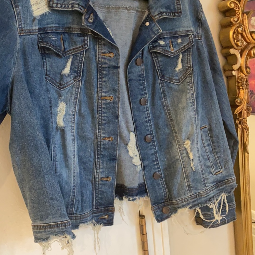 Jean jacket - Picture 2 of 3